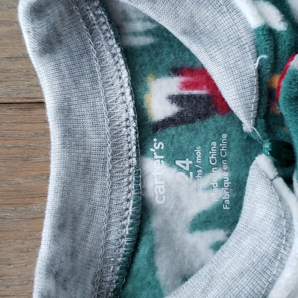 3/$18 - 24M Carters Fleece Footed Sleeper - Picture 2 of 3